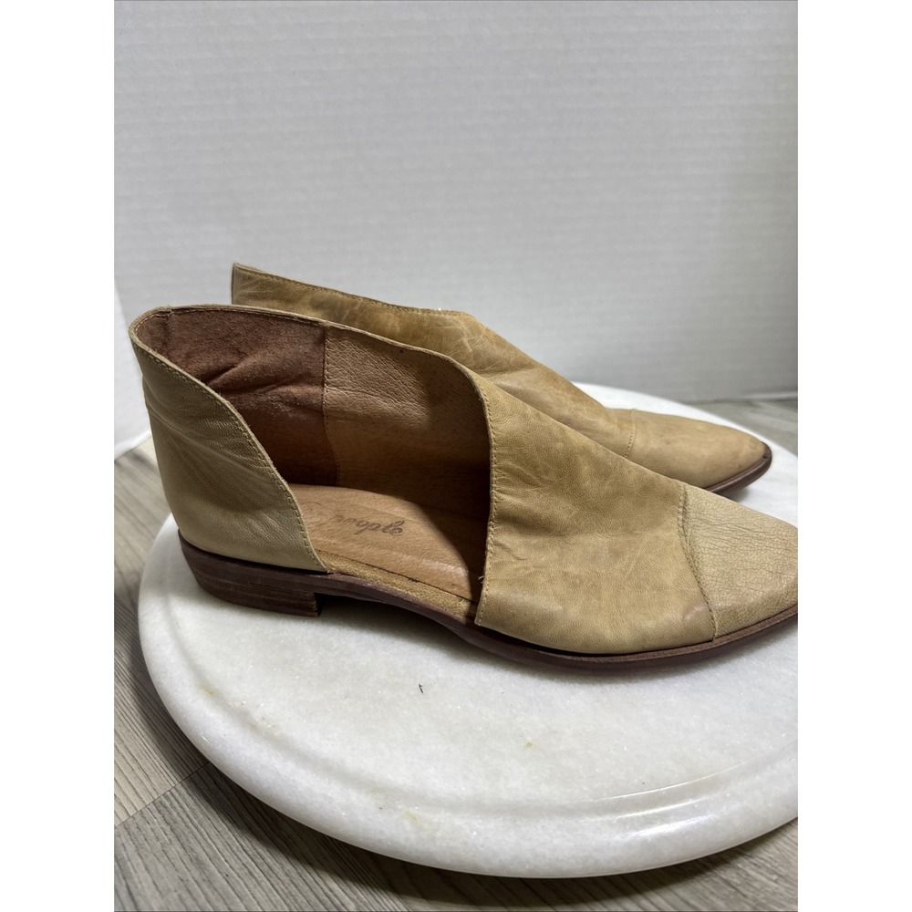 Free People 'Royale' Pointy Toe Boots Brown Distressed Leather 38 EU 8‎ US Shoes